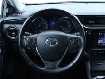 Toyota Auris II Touring Sports Facelifting 1.6 Valvematic 132KM 2016 Toyota Auris 1.6 Valvematic, Salon Polska, Klima, zdjęcie 15