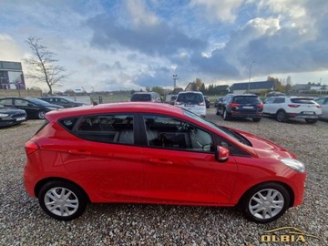 Ford Fiesta VII Hatchback 3d Facelifting 1.0 EcoBoost 100KM 2017 Ford Fiesta Klimatyzacja Usb Wielofunkcyjna kierownica Benzyna 101KM, zdjęcie 12