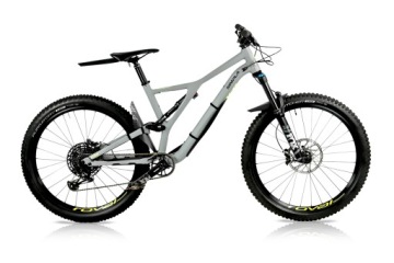 ЗАДНИЙ ВЕЛОСИПЕДНЫЙ ФОНАРЬ SIMPLA IQ Enduro