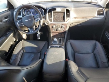 Chrysler 300C II 2022 Chrysler 300 Touring L 2022 3.6L 3.6 Benzyna 292KM, zdjęcie 8