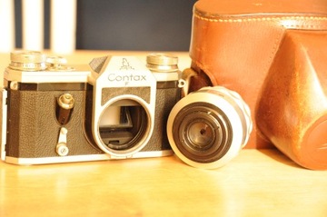 Contax F+Tessar 2.8/50 – функционал в чехле