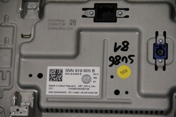 EKRAN WYSWIETLACZ CZYTNIK MULTIMEDIA VW TOURAN 3G5035820P 5NN919605B