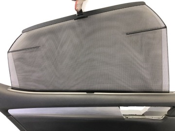 BOCZEK DRZWI LEWY TYŁ SKODA SUPERB III Sedan/Limuzyna TAPICERKA