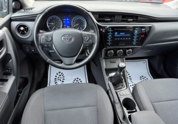 Toyota Corolla XI Sedan 1.33 Dual VVT-i 99KM 2016 Toyota Corolla Salon Polska, Serwis ASO, Przebieg 95tys 1.3 Benzyna 99KM, zdjęcie 3