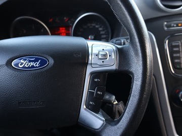 Ford Mondeo IV Hatchback 2.0 Duratorq TDCi DPF 140KM 2014 Ford Mondeo 2.0 TDCi, Salon Polska, Klima, zdjęcie 16