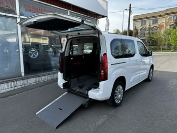 Opel Combo E Kombivan 1.5 Diesel 102KM 2020 Opel Combo niepełnosprawnych rampa inwalida 2020