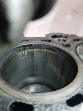 НИЖНИЙ БЛОК ДВИГАТЕЛЯ HYUNDAI KIA 1.6 CRDI D4FB