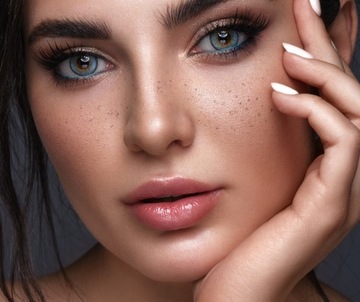 ПОДАРОЧНЫЙ НАБОР ZIAJA GOAT MILK ДЛЯ СУХОЙ КОЖИ В ДЕКОРАТИВНОЙ УПАКОВКЕ