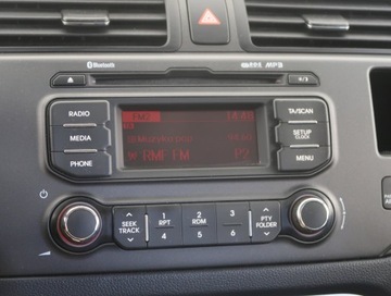 Kia Rio III Hatchback 5d Facelifting 1.2 DOHC CVVT 84KM 2015 Kia Rio 1.25 CVVT, Klima, Podgrzewane siedzienia, zdjęcie 11