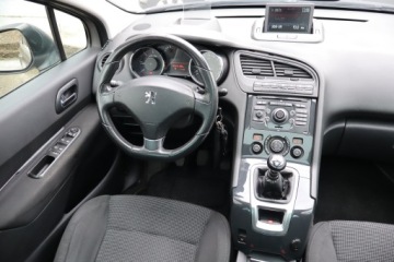 Peugeot 5008 I Minivan 2.0 HDi FAP 150KM 2010 Peugeot 5008 2.0 HDI, 7 miejsc, HAK, Klima, zdjęcie 6