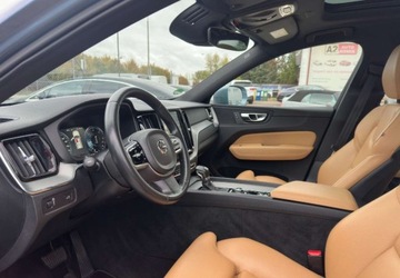 Volvo XC60 II Crossover D4 190KM 2017 Volvo XC 60 VOLVO XC 60 D4 AWD Salon Polska Inscription 2.0 Diesel 190KM, zdjęcie 13