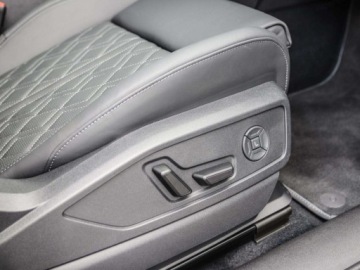 Audi Q5 II SUV Facelifting 2.0 40 TDI 204KM 2026 2.0 TDI quattro S line (204 KM) Kamery obserwujące otoczenie 3D i 360°, zdjęcie 12