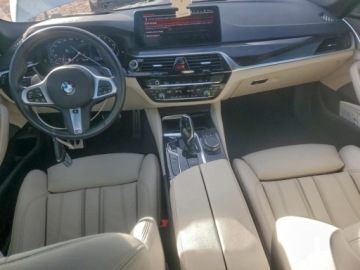 BMW Seria 5 G30-G31 2021 BMW Seria 5 540i 2021 3.0 Benzyna 335KM, zdjęcie 8