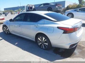 Nissan Altima V 2020 Nissan Altima 2020 Nissan Altima 2.5 SL Sedan 2.5 Benzyna 188KM, zdjęcie 2