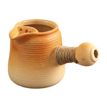 Ceramiczny czajniczek z bocznym uchwytem Dzba