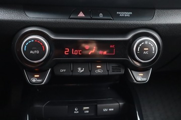 Kia Stonic Crossover 1.0 T-GDI 100KM 2019 Kia Stonic 1.0 T-GDI, Salon Polska, 1. Właściciel, zdjęcie 15