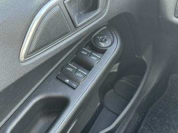 Ford B-MAX 1.0 EcoBoost 100KM 2014 Ford B-Max 1.0 101KM 2014r. niski przebieg, zdjęcie 24