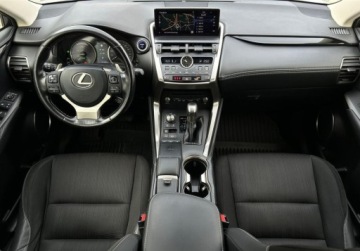 Lexus NX I SUV Facelifting 300h 197KM 2019 Lexus NX Elegance, Hak, Tempomat, Podgrzewane fotele, Rozpoznawanie znakow, zdjęcie 3