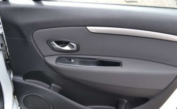 Renault Scenic III XMOD Energy TCe 115KM 2013 Renault Scenic Renault Scenic Energy TCe 115 SampS Xmod Bose Edition 1.2, zdjęcie 23