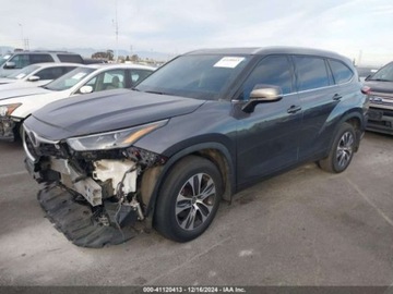 Toyota Highlander III 2022 Toyota Highlander 2022r., XLE, od ubezpieczalni 3.5 Benzyna 295KM, zdjęcie 2
