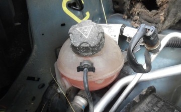 Citroen Berlingo II Van Facelifting 1.6 VTi 98KM 2014 Citroen Berlingo 2014r, 1.6 Benzyna. Uszkodzone boki. Jezdzi. VAT 23 1.6, zdjęcie 14