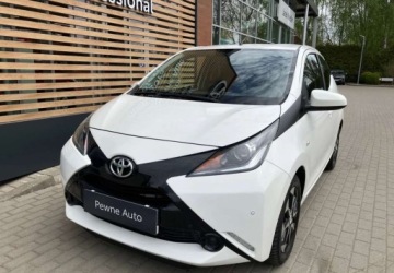 Toyota Aygo II Hatchback 5d 1.0 VVT-i 69KM 2016 Toyota Aygo Toyota Aygo Benzyna 69KM