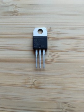 Симистор BTA12-600B 12А 600В ТО-220