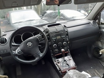 GRAND VITARA II DESKA ULOŽENÍ PÁSY