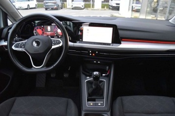 Volkswagen Golf VIII Variant 2.0 TDI 115KM 2022 Volkswagen Golf SalonPL 2.0TDI 115KM Life Pakiety Comfort LED ACC Digital, zdjęcie 10