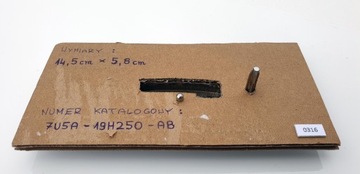 FORD FOCUS C-MAX I ZNAK ZNAKY ZADNÍ KRYT 145MM 58MM 14,5CM 5,8CM