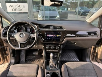 Volkswagen Touran III 1.4 TSI 150KM 2017 Volkswagen Touran 7osób 2kpl.opon SalonPL, zdjęcie 7