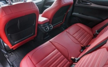 Alfa Romeo Stelvio SUV Facelifting 2.0 Turbo 280KM 2023 Alfa Romeo Stelvio Alfa Romeo Stelvio Veloce Q4 2.0 280KM 2.0 Benzyna 280KM, zdjęcie 29