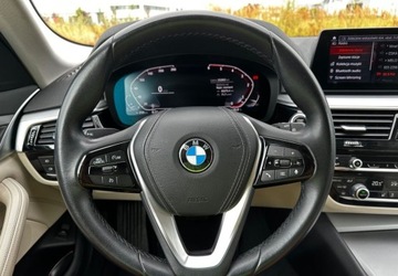 BMW Seria 5 G30-G31 Touring 520d 190KM 2020 BMW Seria 5 BMW Seria 5 520d Touring Luxury Line 2.0 Diesel 190KM, zdjęcie 15