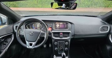Volvo V40 II Hatchback Facelifting 2.0 D2 120KM 2018 Volvo V40 2.0 d R-desing skora alkantara 2.0 Diesel 120KM, zdjęcie 35