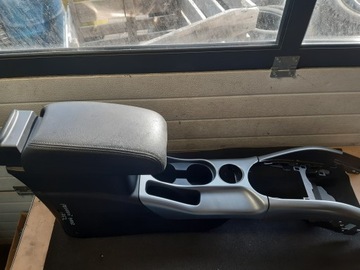 ЦЕНТРАЛЬНЫЙ ТУННЕЛЬНЫЙ ПОДЛОКОТНИК EU PEUGEOT 4007