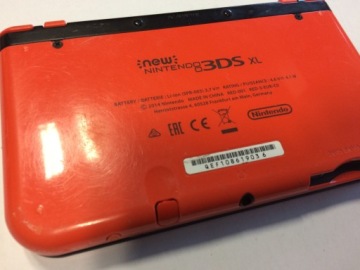 НОВАЯ КОНСОЛЬ NINTENDO 3DS XL ОРАНЖЕВЫЙ И ЧЕРНЫЙ + ЧЕХОЛ С ПИКАЧУ + СТИЛУС + ЗАРЯДКА