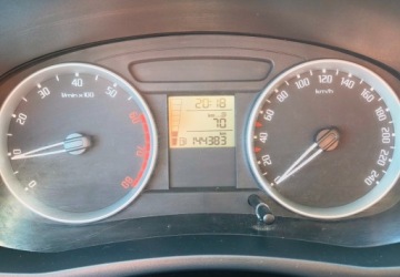 Skoda Fabia II Hatchback 1.2 i HTP 12V 70KM 2008 Skoda Fabia 1,2 Ben Klima 1.2 Benzyna 70KM, zdjęcie 10