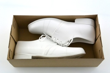 БЕЛЫЕ ТОРЖЕСТВЕННЫЕ ОБУВИ ДЛЯ МАЛЬЧИКОВ, размер PL 38