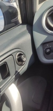 Ford Fiesta VII Hatchback 5d 1.4 Duratec 96KM 2010 Ford Fiesta 1.4 benz,bezwypadek ,bogata wersja,klimatronik 1.4 Benzyna 96KM, zdjęcie 17