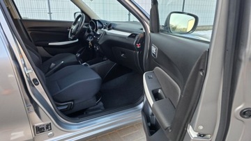 Suzuki Swift VI Hatchback Facelifting 1.2 DualJet SHVS 83KM 2021 Suzuki Swift 1,2 Hybrid Salon Polska Bezwypadkowy Faktura Vat 23 1.2 84KM, zdjęcie 13