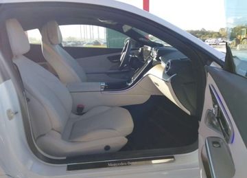 Mercedes CLE Coupe 3.0 450 381KM 2024 Mercedes-Benz CLE MERCEDES-BENZ CLE 450 4MATIC 3.0 Benzyna 380KM, zdjęcie 8