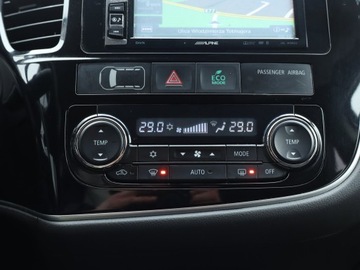 Mitsubishi Outlander III SUV Facelifting 2015 2.0 MIVEC 150KM 2015 Mitsubishi Outlander 2.0, Salon Polska, 4X4, zdjęcie 12