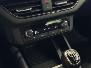 Skoda Scala Hatchback 1.5 TSI 150KM 2023 Skoda Scala Ambition CarPlayAndroid Auto LED Czujniki parkowania 1.5, zdjęcie 21