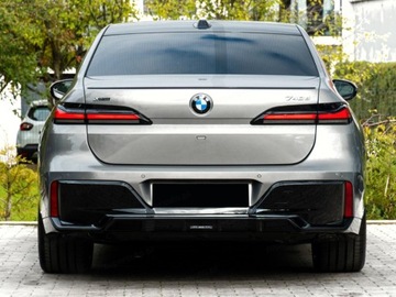 BMW Seria 7 G70 Sedan 3.0 40d 299KM 2025 BMW Seria 7 740d xDrive Sport Sedan 3.0 (299KM) 2025, zdjęcie 2