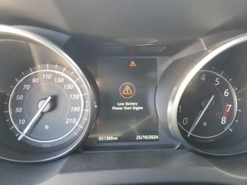 Jaguar F-Type Coupe Facelifting 5.0 V8 S/C 550KM 2016 Jaguar F-Type 2016, 5.0L, 4x4, R, porysowany lakier 5.0 Benzyna 550KM, zdjęcie 9