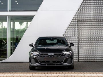 Audi A3 8Y Limousine Facelifting 1.5 35 TFSI 150KM 2025 AUDI A3 TFSI S Line Sedan 1.5 (150KM) 2025, zdjęcie 2