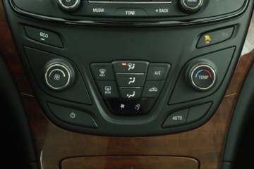 Opel Insignia I Sedan Facelifting 2.0 CDTI ECOFLEX 140KM 2015 Opel Insignia 2.0 CDTI, Salon Polska, Navi, Klima, zdjęcie 9