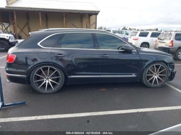 Bentley Bentayga 2017 Bentley Bentayga 2017 6.0l 6.0 Benzyna 600KM, zdjęcie 6