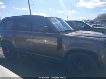 Land Rover Defender IV (L663) 2021 Land Rover Defender 110 S 2021 2.0l 2.0 Benzyna 296KM, zdjęcie 6