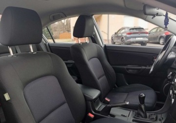 Mazda 3 I Sedan 1.6 MZ-CD 109KM 2006 Mazda 3 Zarejestrowany - ubezpieczony 1.6 Diesel 109KM, zdjęcie 13